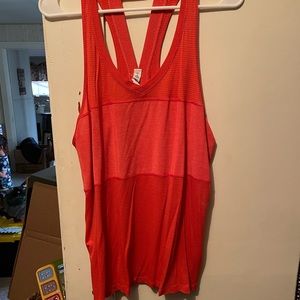 Lululemon tank top